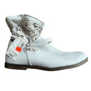 Justice Girls Sz 6 Crochet Shorty Slouch
Boots Grey women’s Sz 6 NEW! 🏷️